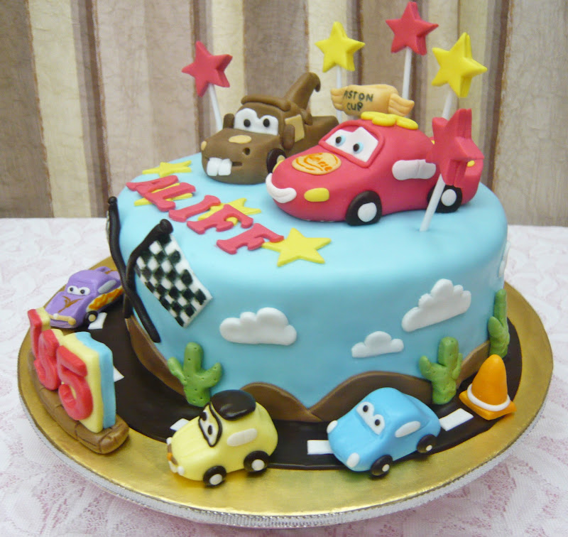 Jenn Cupcakes & Muffins Cars (Lightning McQueen) Cake and Cupcakes
