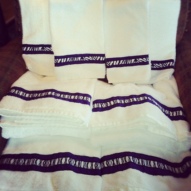 The Brood (DIY) Ribbon Embellished Towel and Towel Cake (Semi