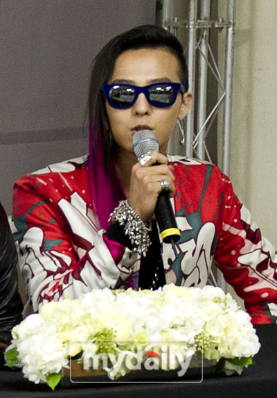 http://2.bp.blogspot.com/-33cVVxSLpHg/T1CVaaTQ83I/AAAAAAAAAyU/pyqS0ihLyuQ/s640/BigBang+presscon+5.jpg