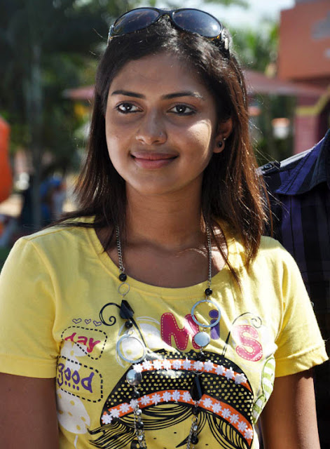 actress_amala_pau+without+makeup+bharath