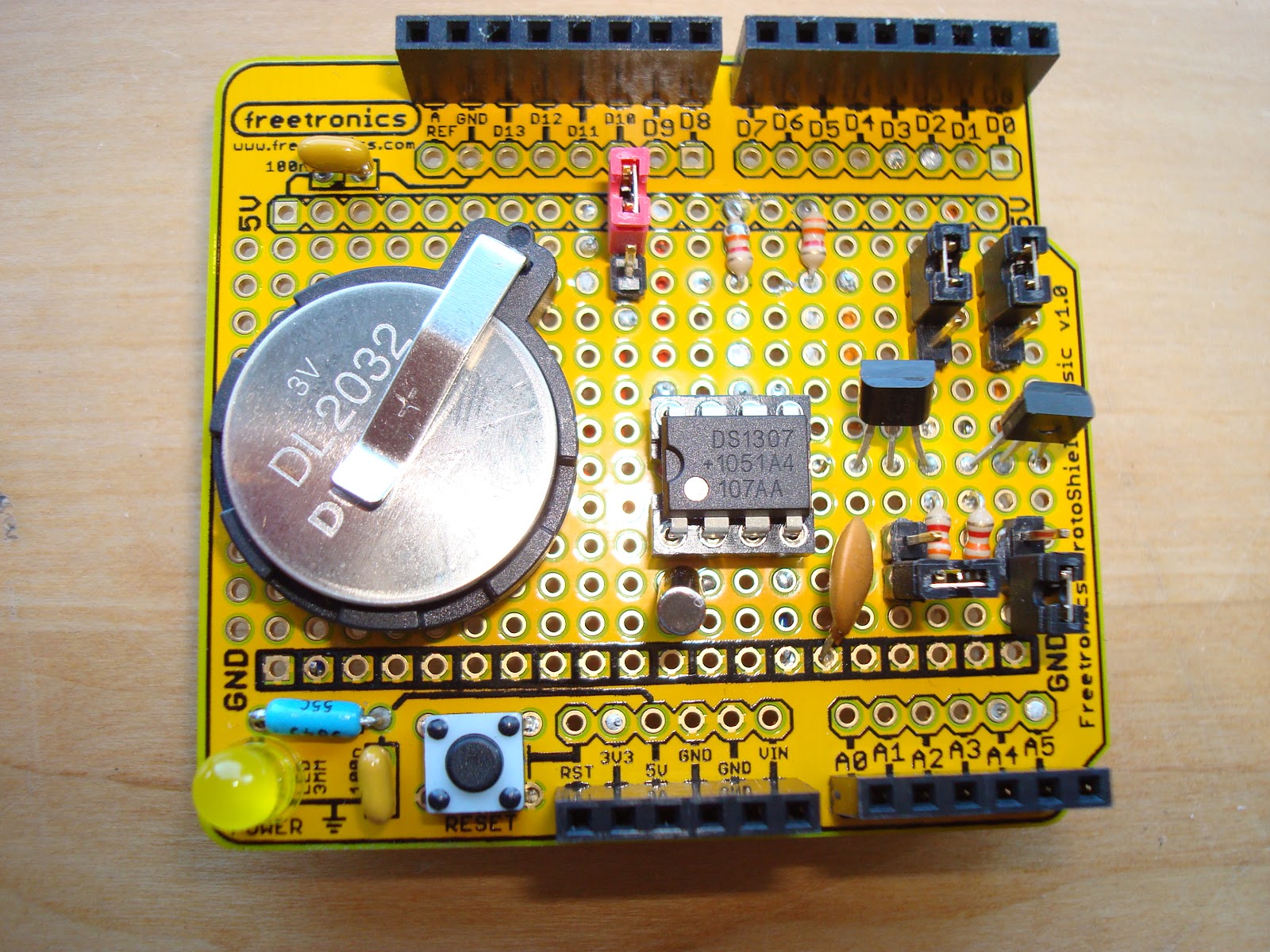 Tech with Dave 3V5V Switchable I2C Real Time Clock Shield
