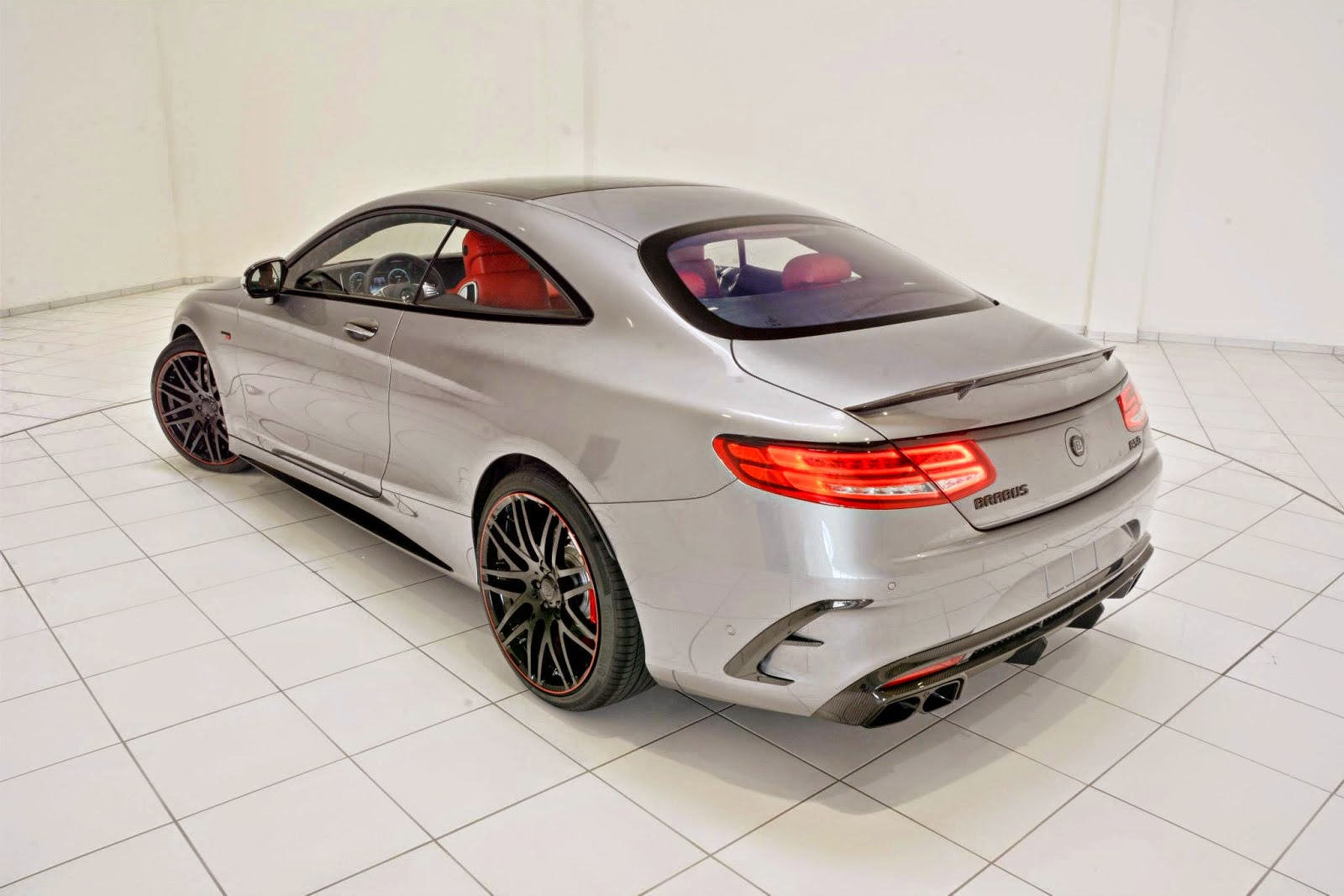 Brabus Turns The Mercedes S63 Into Sinister 850 Hp Speed Machine