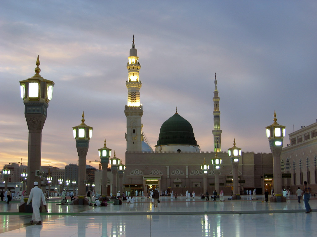 http://2.bp.blogspot.com/-38moYBjGDys/T14nvpenRfI/AAAAAAAAAA0/5nz9RbhROqg/s1600/Gumbad-e-Khizra+%282%29-722348.jpg