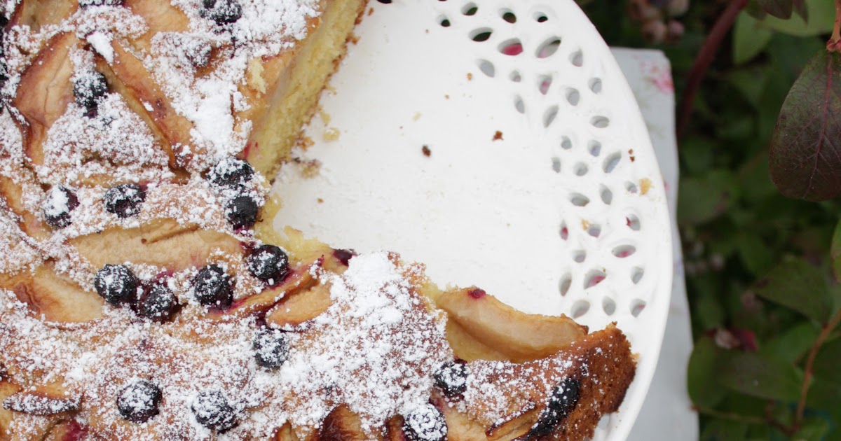 M And S Bramley Apple Cake M And S Bramley Apple Cake