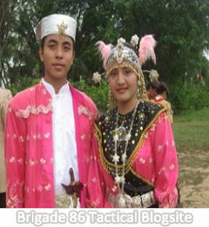 Download this Pakaian Manteren Lamo picture
