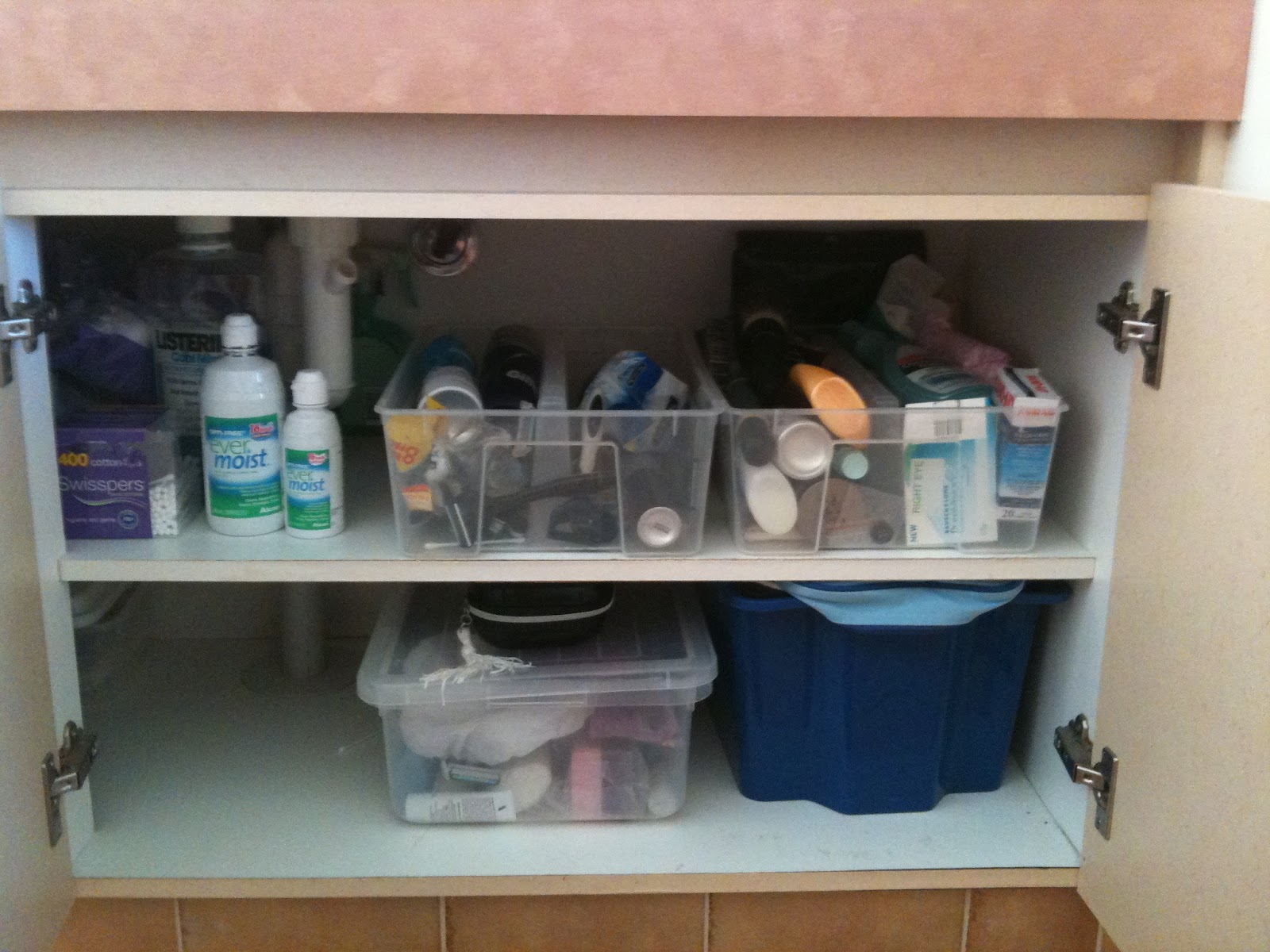 Living on a Latte Bathroom Cupboard Tidyup