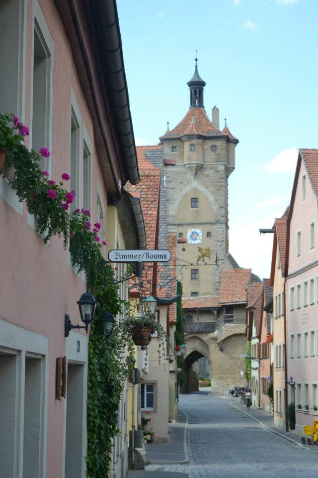 the poor sophisticate Rothenburg and the German Wine Country