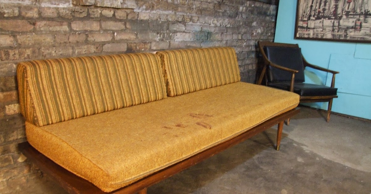 Mid Century Chicago Nelson Style Daybed Sofa