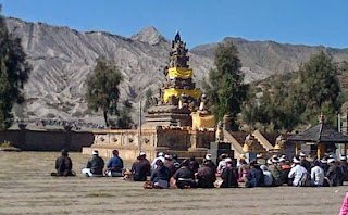 pura luhur poten bromo pure di gunung bromo, wisata bromo
