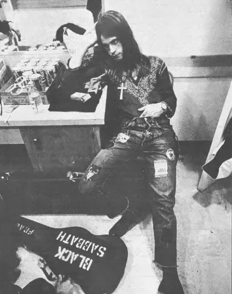 FOTOS GUAPAS Y ROCKERAS - Página 24 Ozzy+Osbourne_1971_Rolling+Stone_Annie+Leibovitz