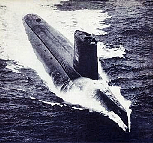 submarine submerge submarine submerge
