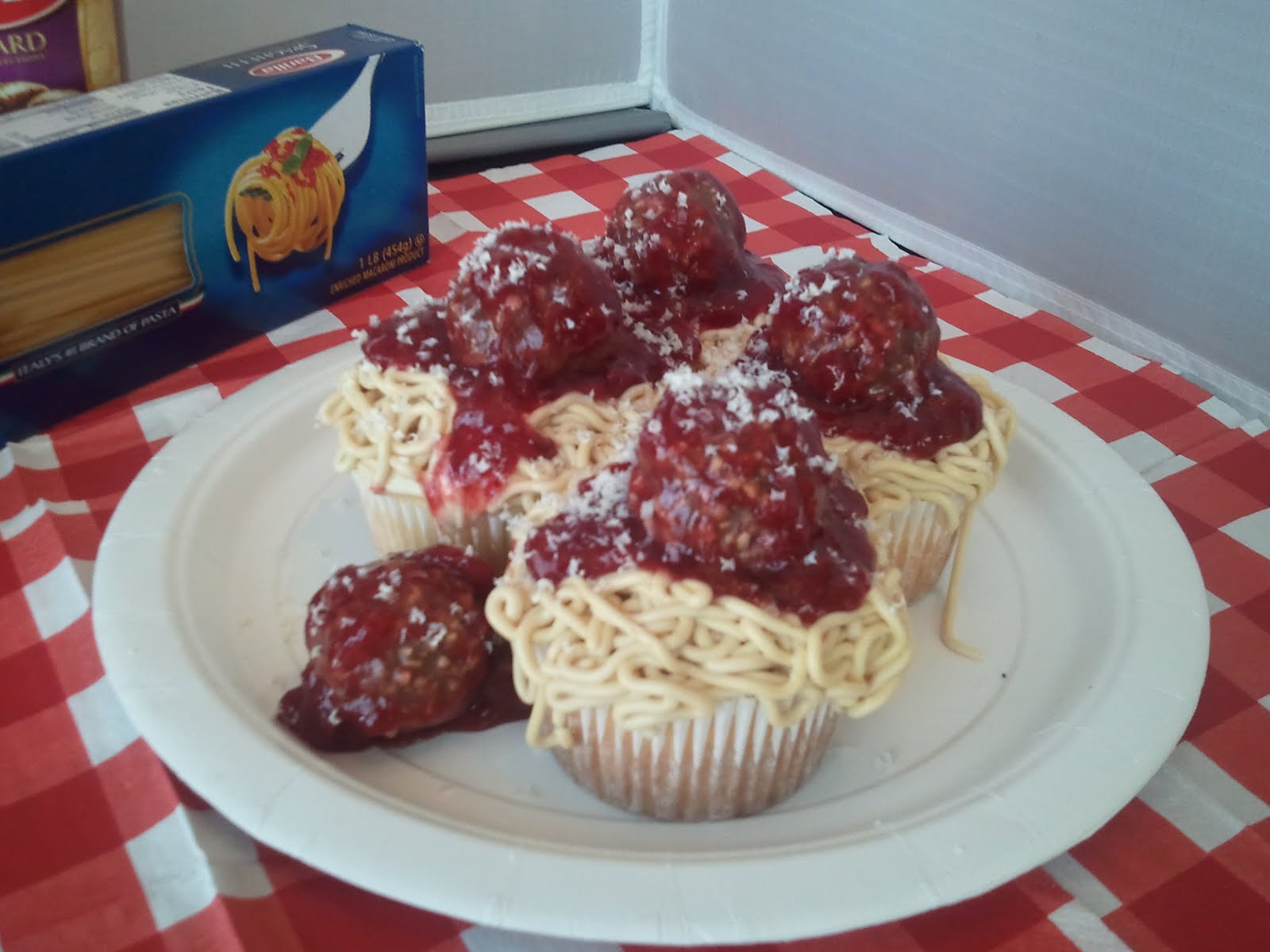 Spaghetti And Meatballs Cupcakes Spaghetti And Meatballs Cupcakes