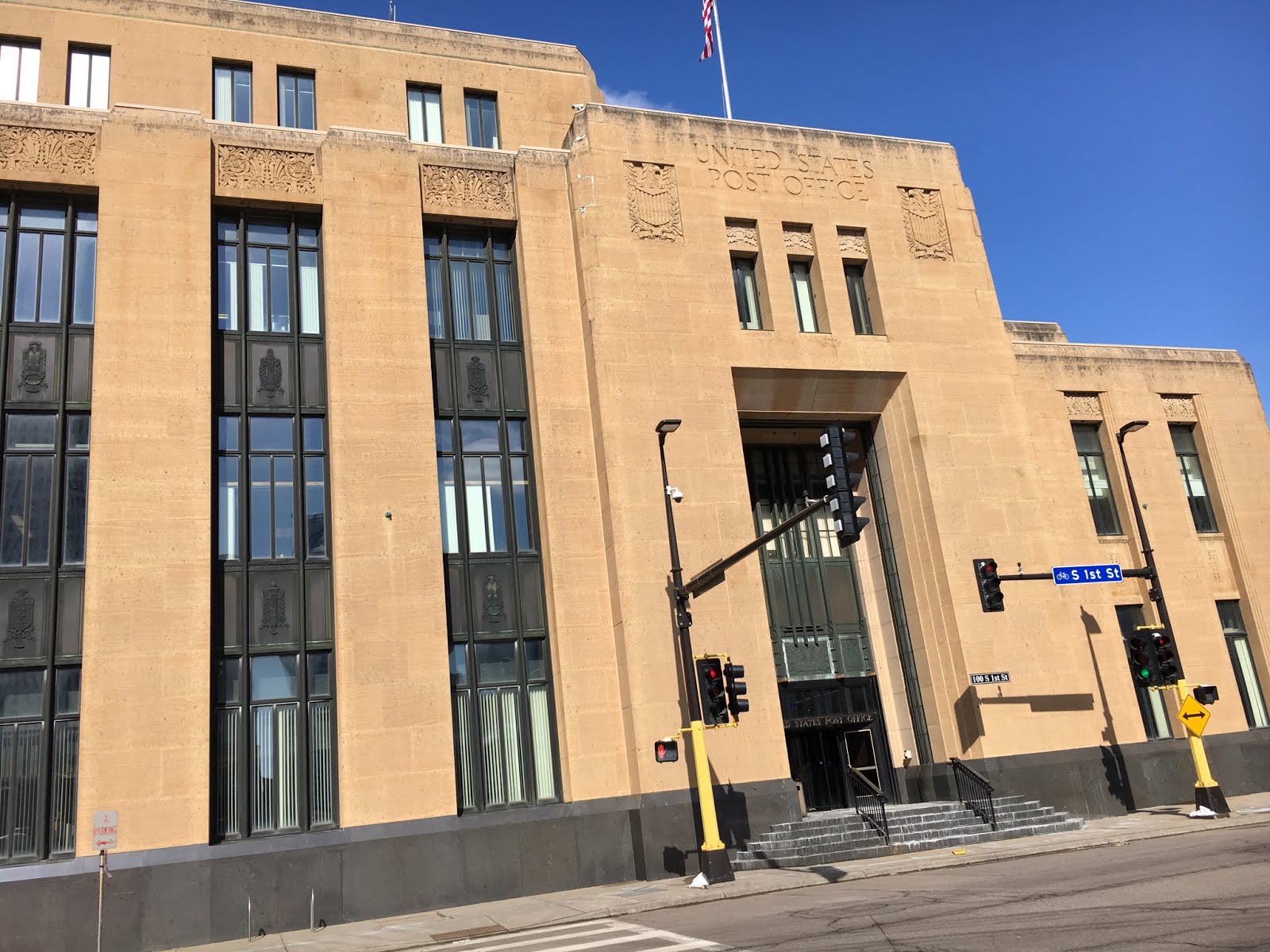 The main eastern public entrance to the Minneapolis Post Office