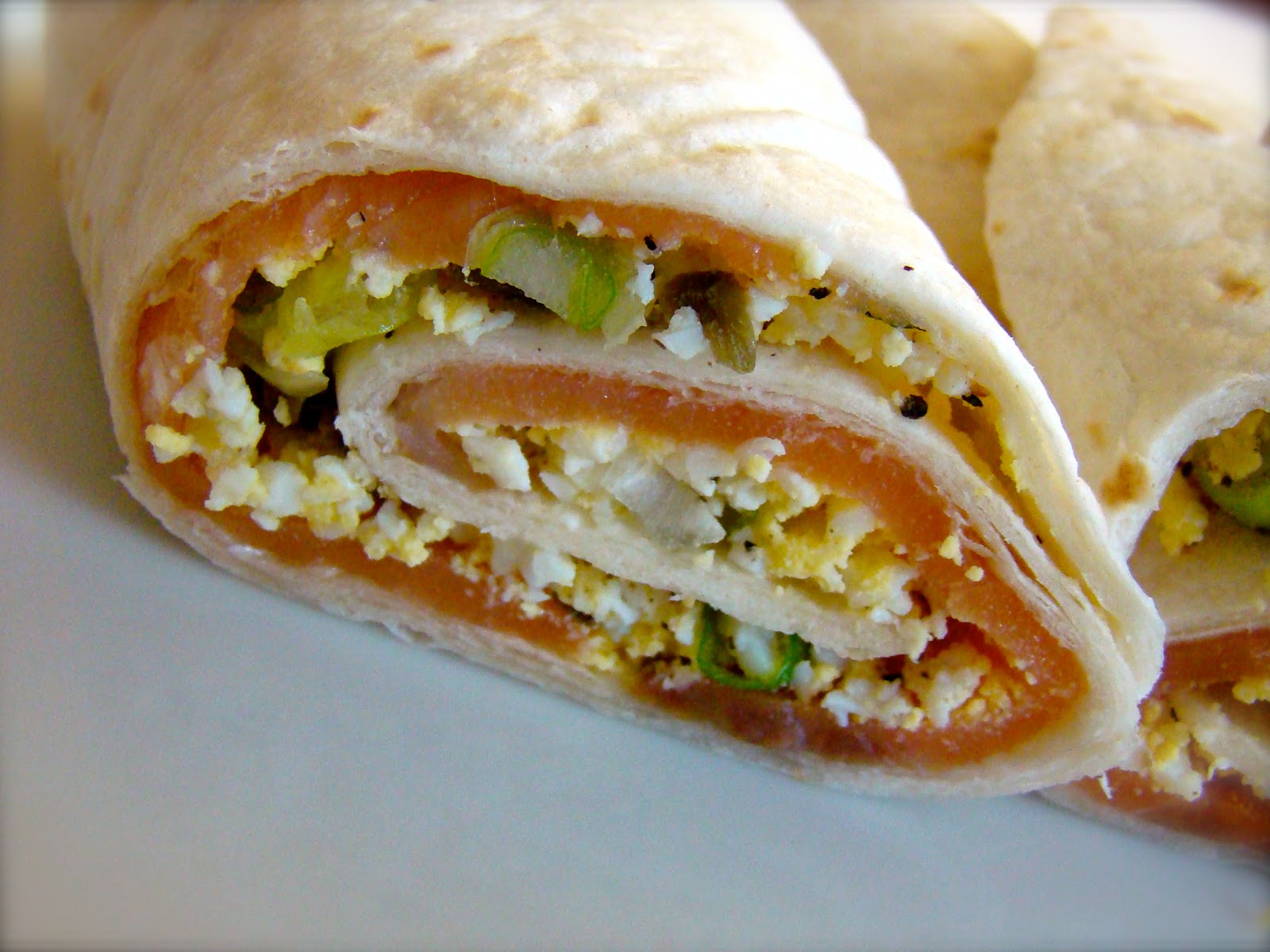 Savoir Faire Listos para este Súper Sunday Burrito de Salmón Ahumado