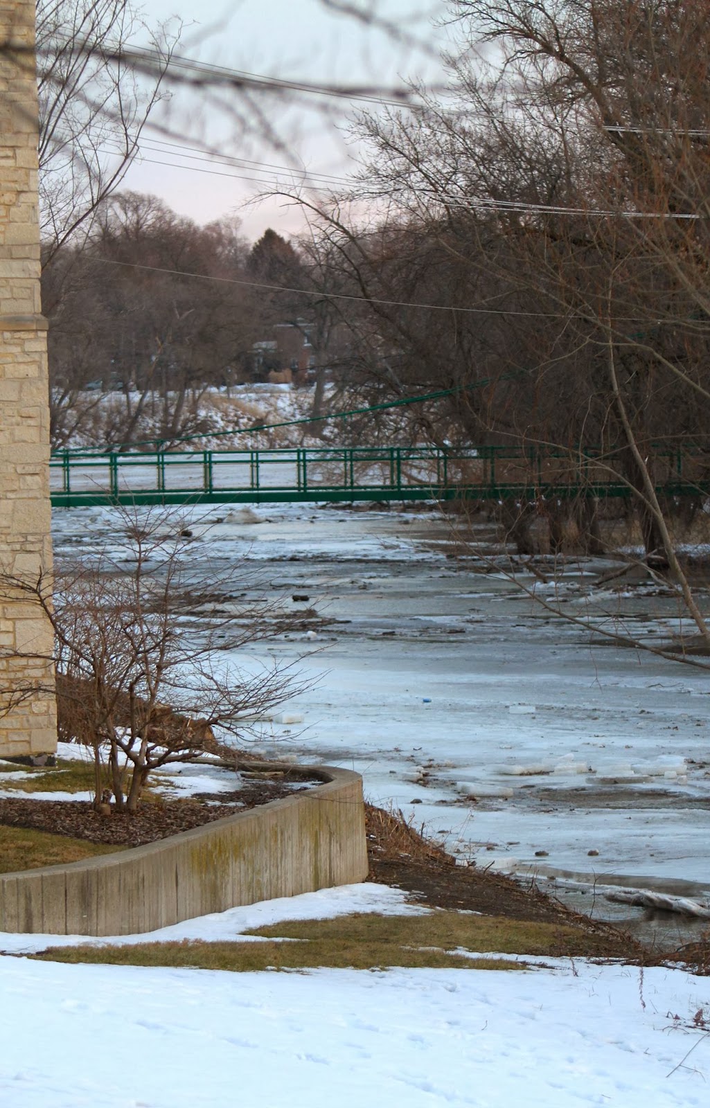 Riverside, Illinois Amazing winter photos of the Desplaines river in