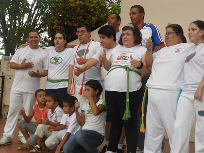 CAPOEIRA NA ESCOLA