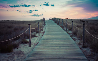 Salir del trabajo a dar un paseo aumenta el estado de ánimo