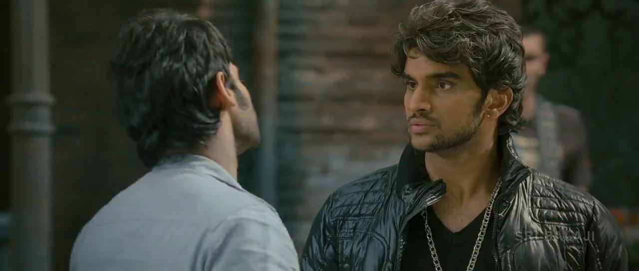 Prabhas Updates Rakesh Varre in " Baahubali