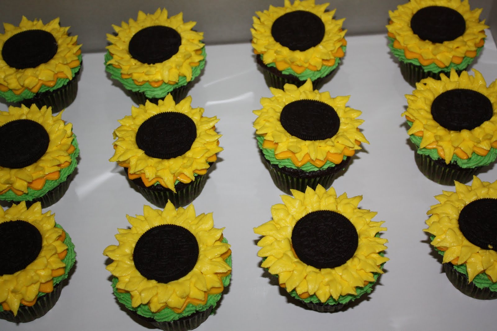 The Cake Mama Sunflower Cupcakes