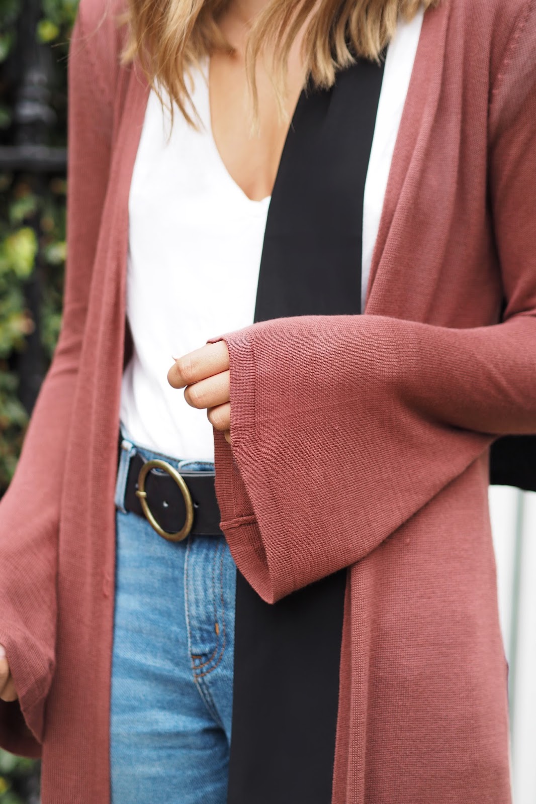 MAXI BELL SLEEVE CARDIGAN A FASHION FIX // UK FASHION AND LIFESTYLE BLOG