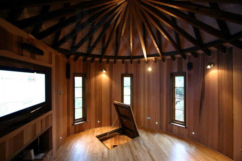 This Family Lives In A Tree House That Looks Like A Castle. Think That’s Cool? Wait Until You ...