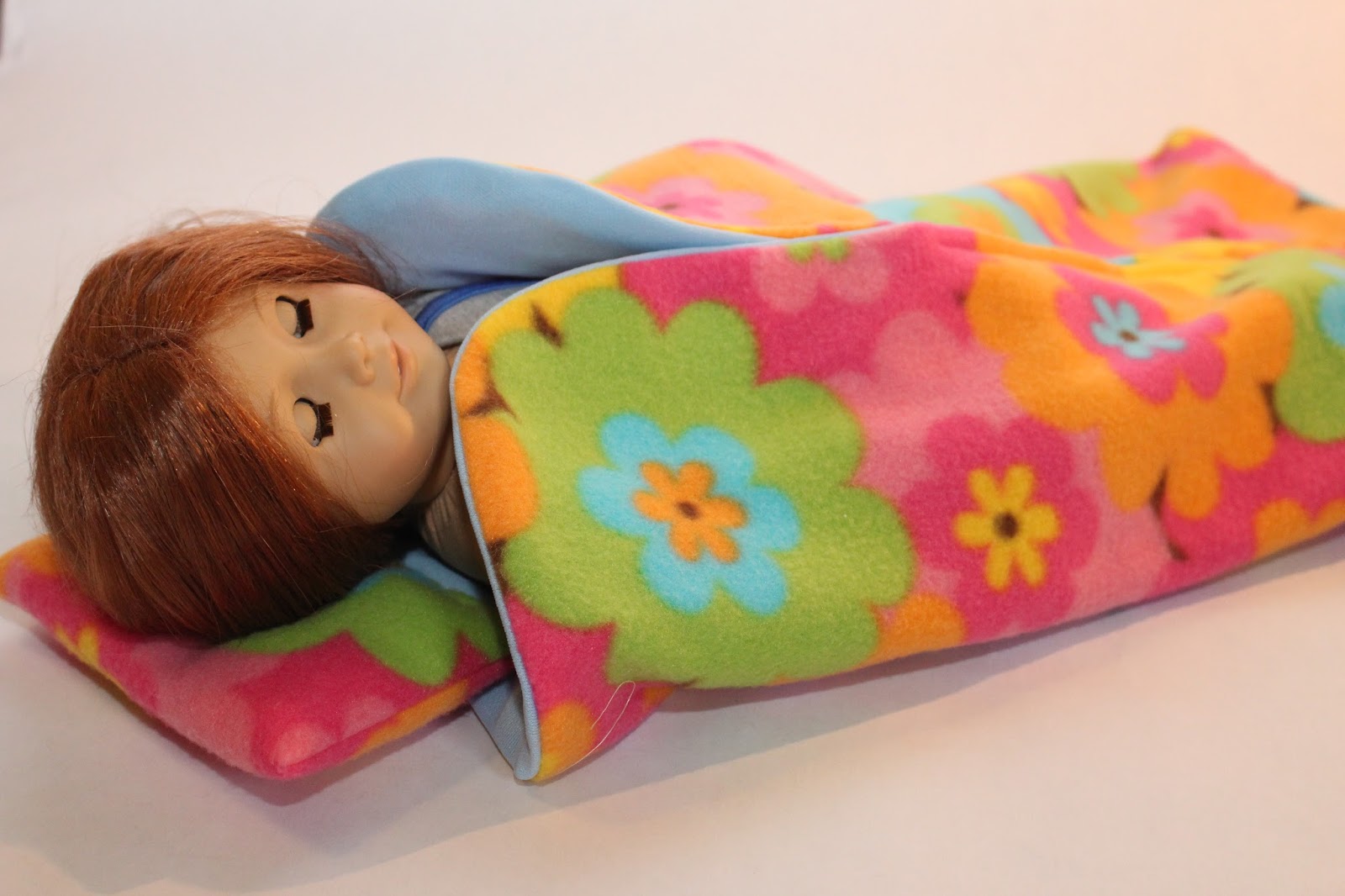 {FREE} American Girl Doll Sleeping Bag Pattern
