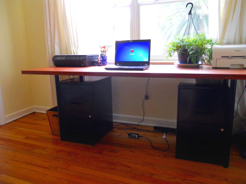 Artful Mistakes Recipe For A Cheap Desk