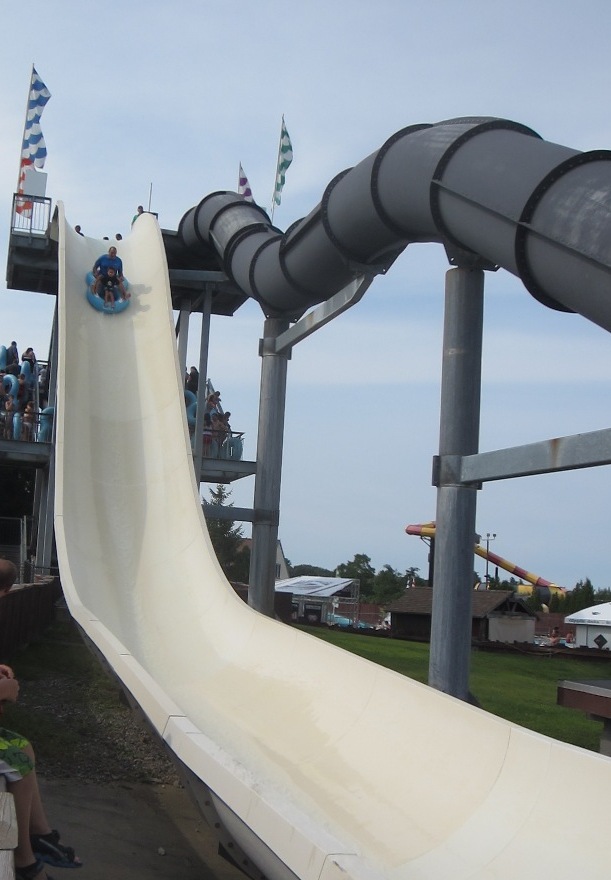 Evan and Lauren's Cool Blog 8/12/13 Water Country in Portsmouth, NH