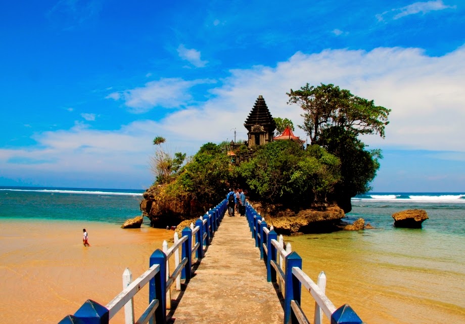 Pantai Balekambang, Tempat Wisata Tersembunyi di Kabupaten