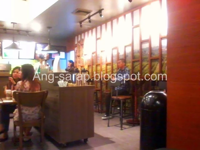 Starbucks Berthaphil Center branch, Clark