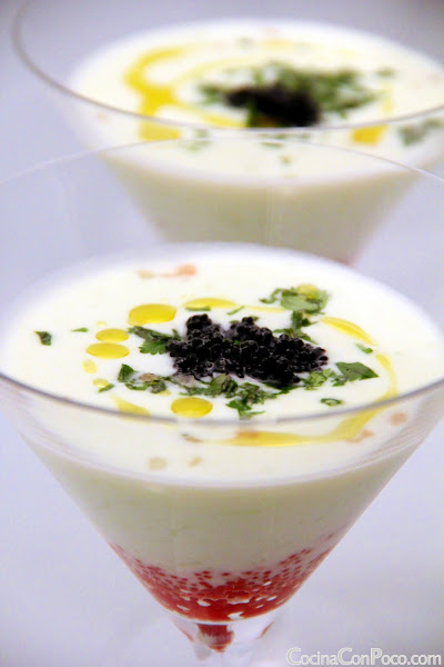 Gazpacho Blanco de Yogur y Pepino - Premio Canal Cocina mejor receta con Danone Gazpacho Blanco de Yogur y Pepino - Premio Canal Cocina mejor receta con Danone