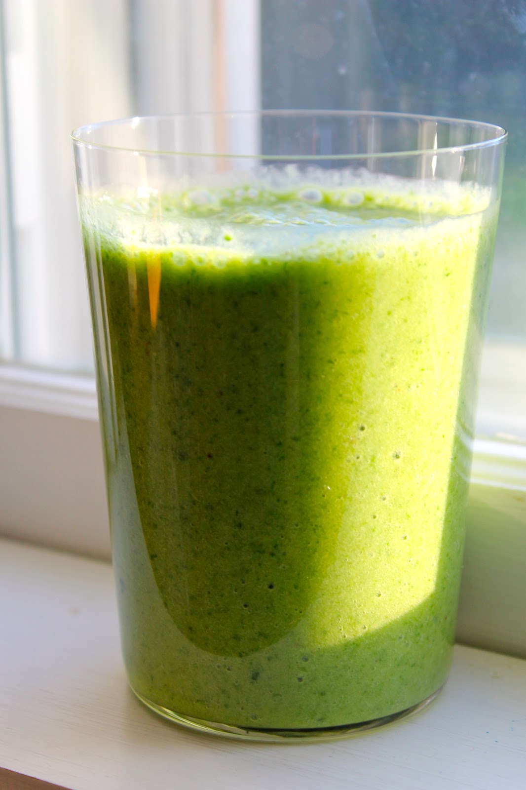 Are limes as good as lemons for detox Before I share you the drinks, I feel obligated to explain what detox actually is. With our diet and all “thanks” to the processed food we eat on a daily basis, we consume lots of toxins.