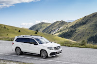 2017-Mercedes-GLS-41.jpg