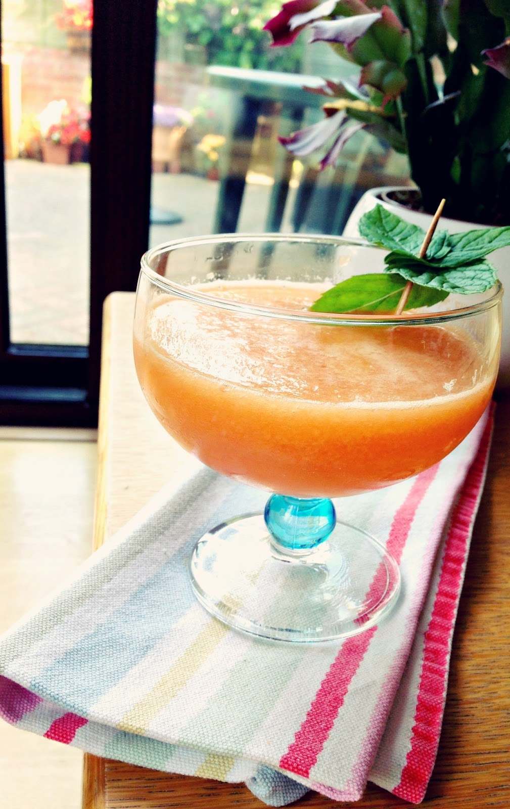 Friday Cocktail Melon Mule Vinspire