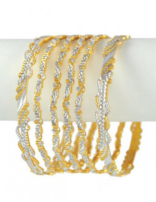 Emoo Fashion Latest Fashion Gold Bangles Designs for Bridals