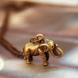 Collar Elefantito India $35.-