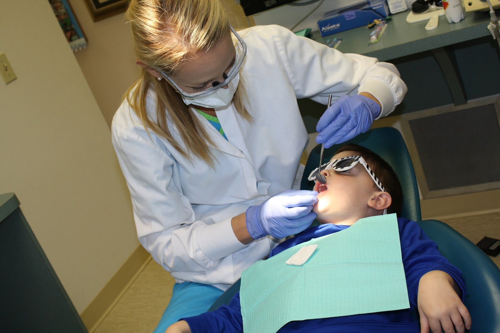 Lilly & Reid's Life First Dentist Appointment