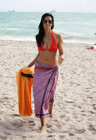 Padma Lakshmi Flashing Boobs in Bikini Pics in Miami Beach Padma Lakshmi Flashing Boobs in Bikini Pics in Miami Beach