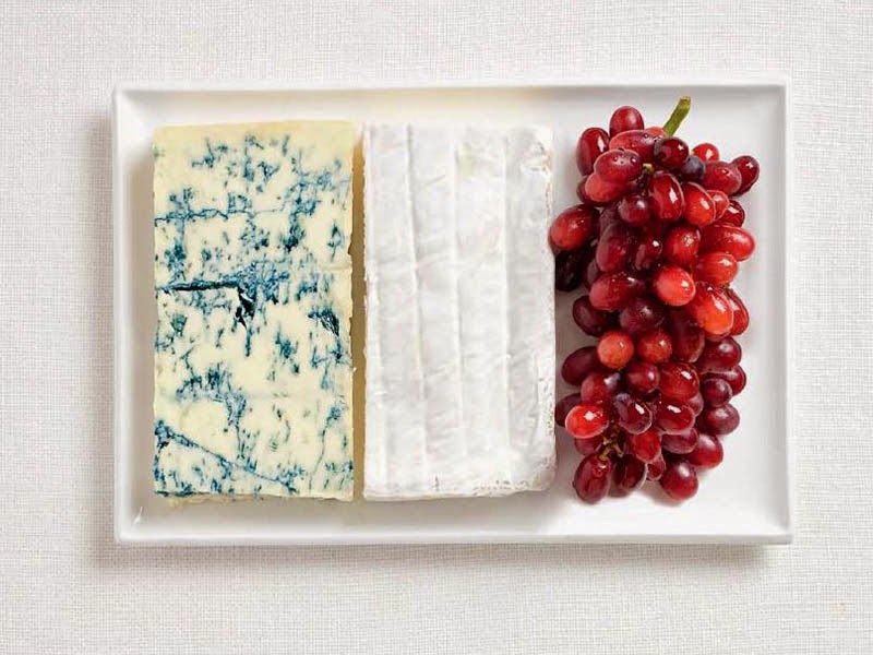France Flag (Blue cheese, brie, grapes)