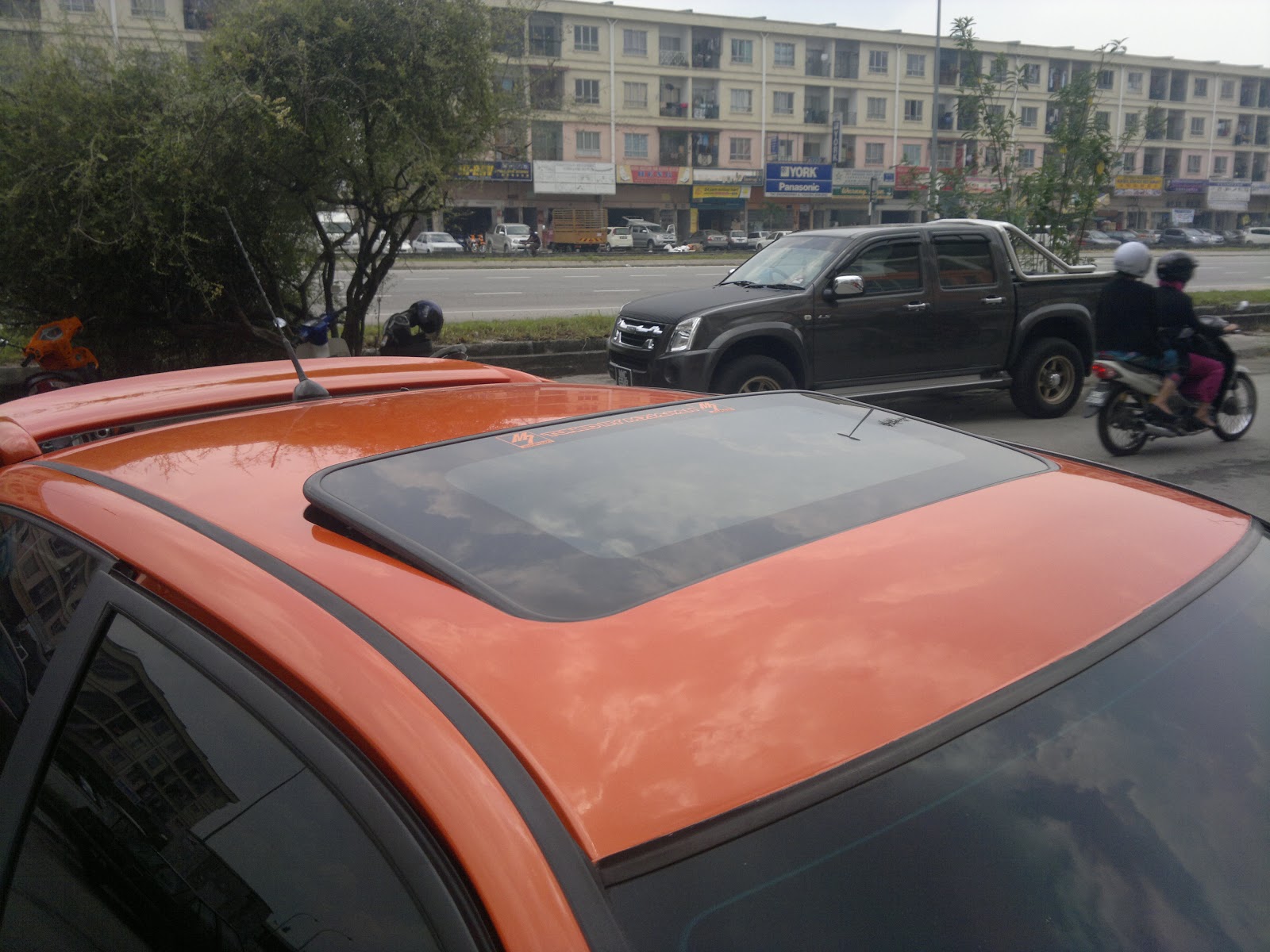 Bengkel sunroof SUNROOF UNTUK PROTON SATRIA