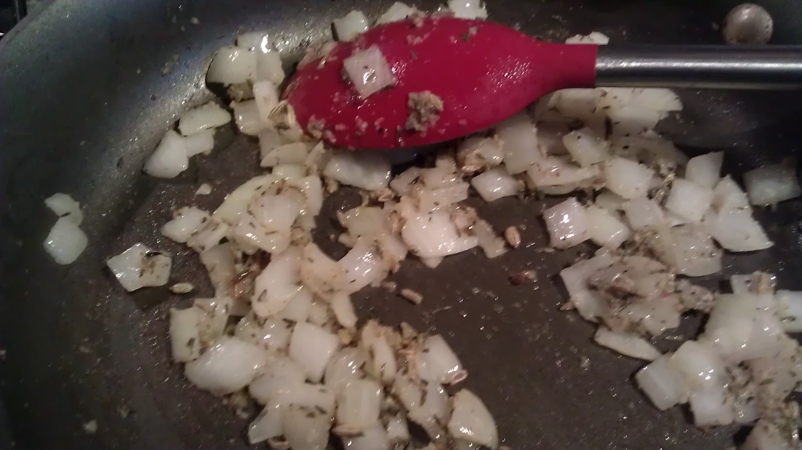 Kūlia cooks! Garbanzo bean and cucumber salad for a hot summer day