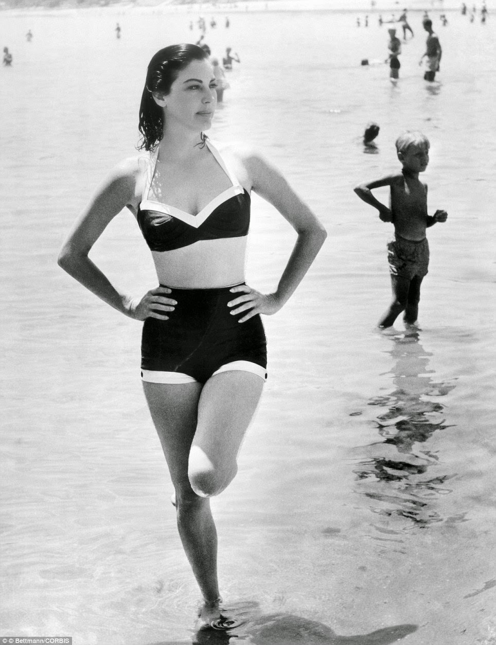 Amazing Historical Photo of Ava Gardner in 1946 