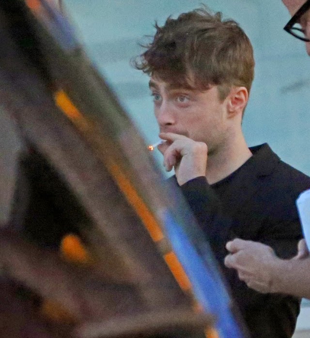 Daniel Radcliffe quiere fumar algo Daniel Radcliffe quiere fumar algo