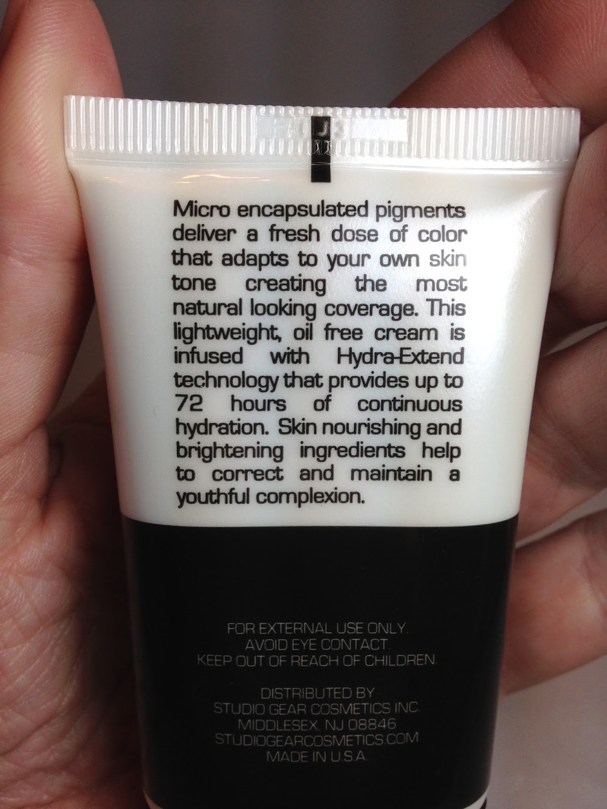 Polarbelle Studio Gear Hydrating CC Color Correction Cream in Natural