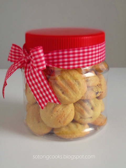 Sotong Cooks - Cooking it my way!: Chinese New Year Cookies Galore