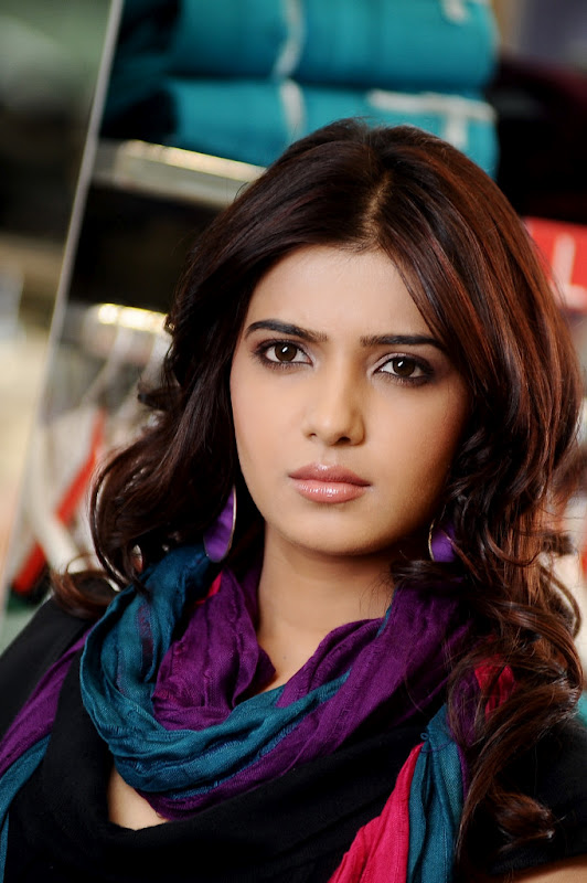 Samantha Online: Samantha Cute Stills in Dookudu ...