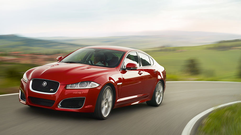 JAGUAR XFS PRICE DROPPED TO 44 5 LACK INR Manual Transmission