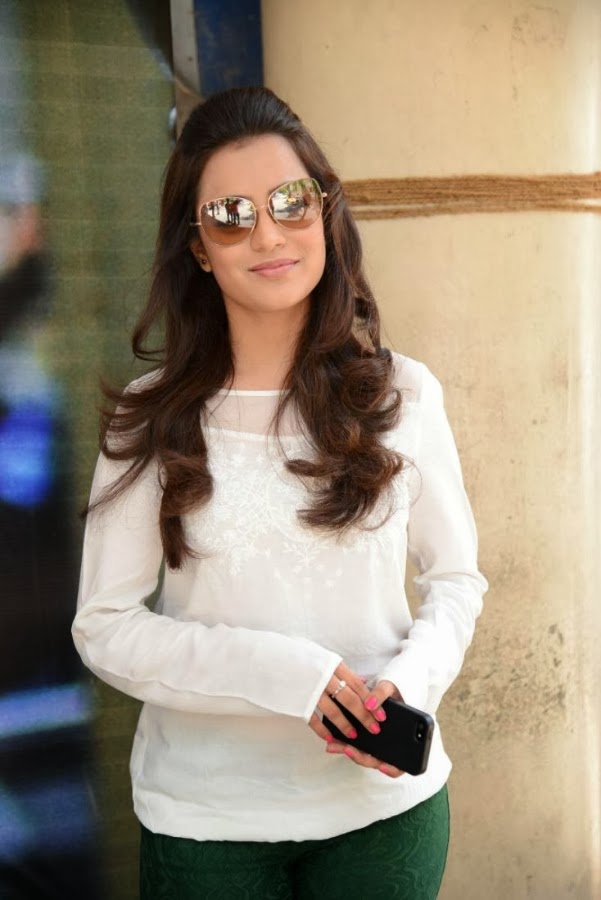 Nisha Aggarwal in sunglasses Nisha Aggarwal private parts visible
