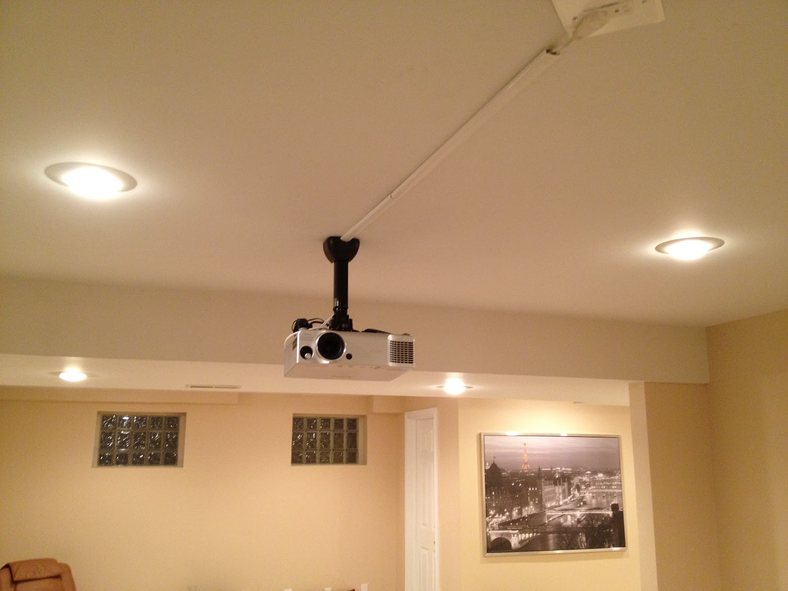 LCD Brackets, Plasma TV, Projector Wall and Ceiling Mounts ViVo Mounts