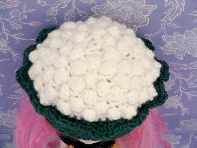 Ayalaythe - Vegetables crochet hat for Blythe doll - cauliflower
